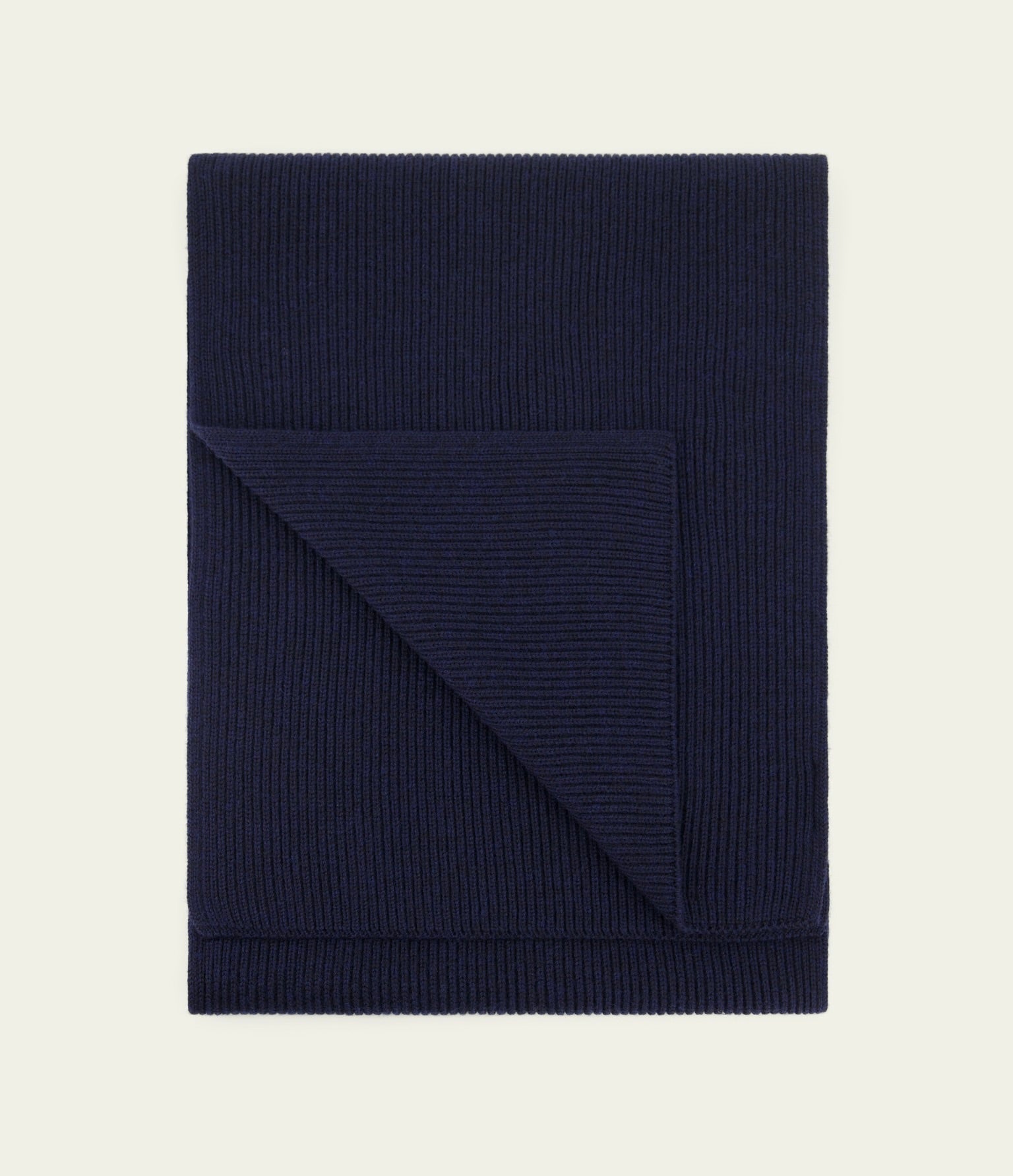 Nitto Knitwear:  Echarpe Loris