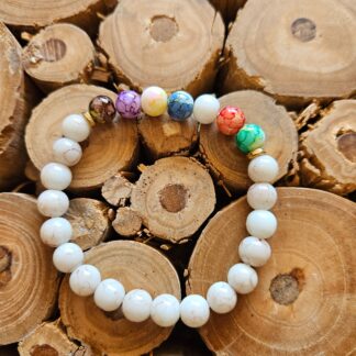 Chakra Perlenarmband in weiss