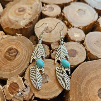 Modeschmuck Ohrringe in länglicher Blattform