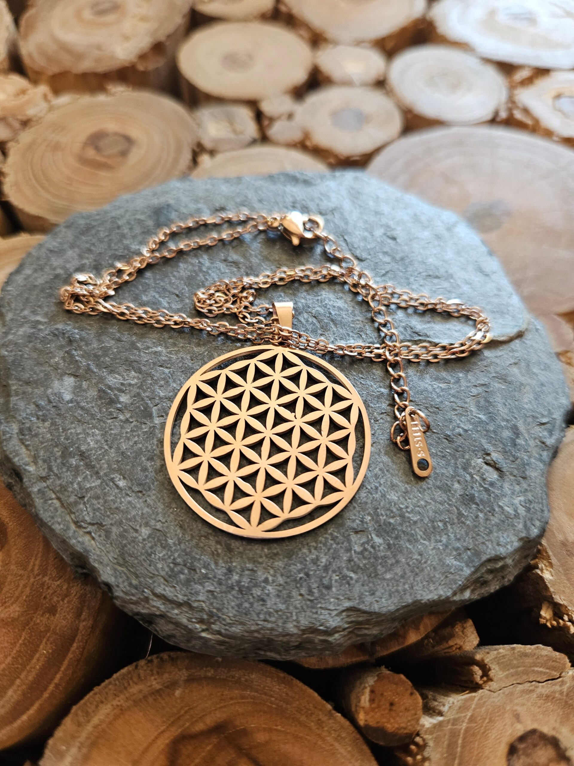 Roségoldene Kette aus Edelstahl mit Blume des Lebens Anhänger – Bild 2