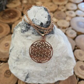 Roségoldene Kette aus Edelstahl mit Blume des Lebens Anhänger