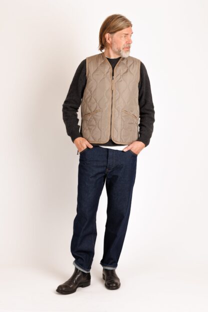 Taion:  Military w-zip Vneck  Down vest – Bild 2