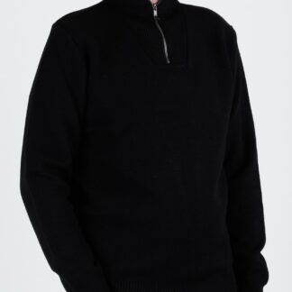 Nitto Knitwear: Youri Communneur