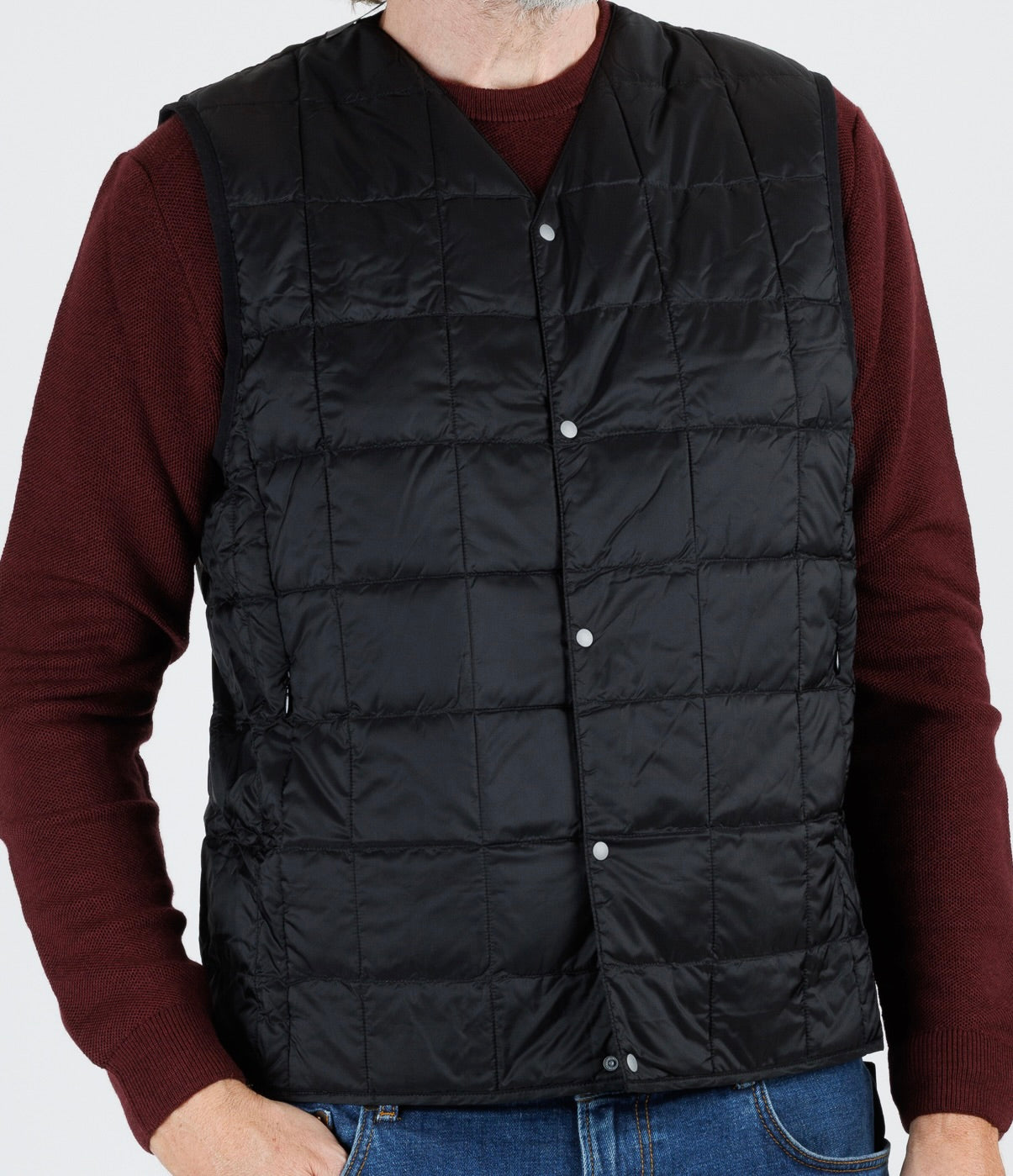 Taion: V-neck down vest – Bild 3