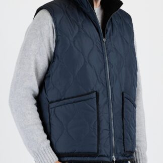 Taion: Military Reversable "High neck" down vest