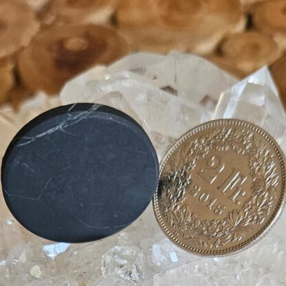 Schungit Handy-Plättchen rund – Bild 2